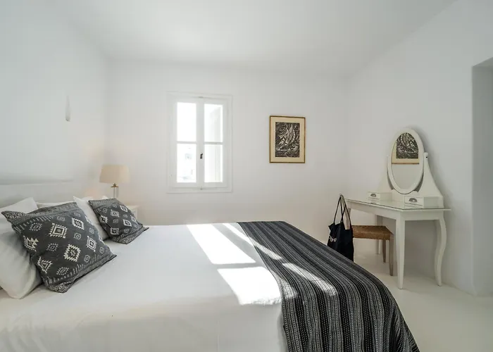 Astra House By Mykonos Mood